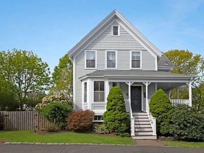 8 Hillside Ave, Marblehead, MA, 01945