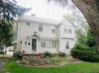 5004 Golden Rd, Toledo, OH 43615