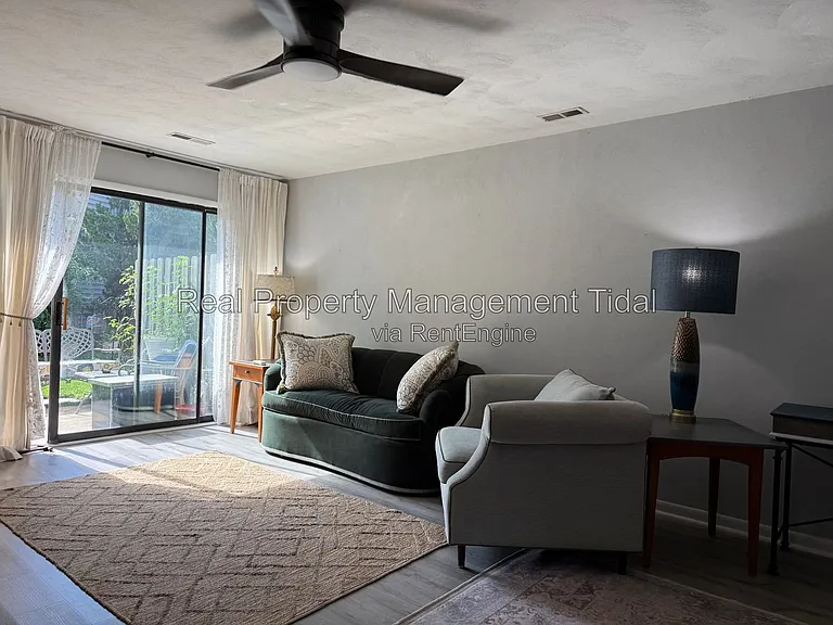 1006 Hanson Way — Photo 7