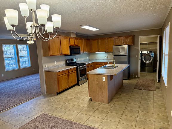 5th image of 4025 Oakwood Ln