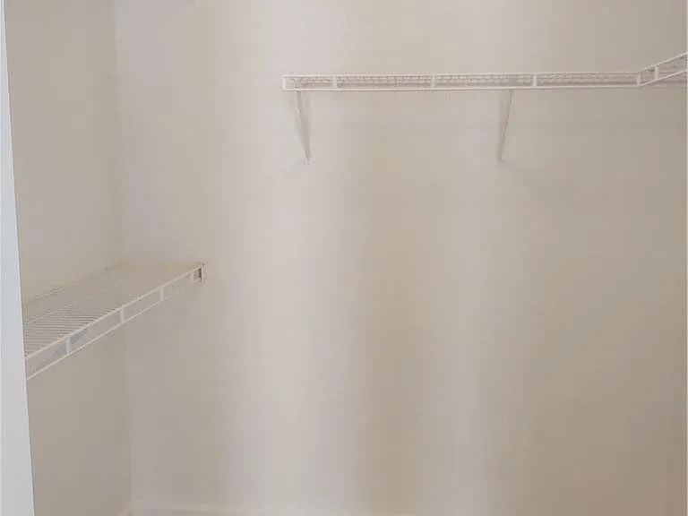 5801 Coach House Cir #B — Photo 19