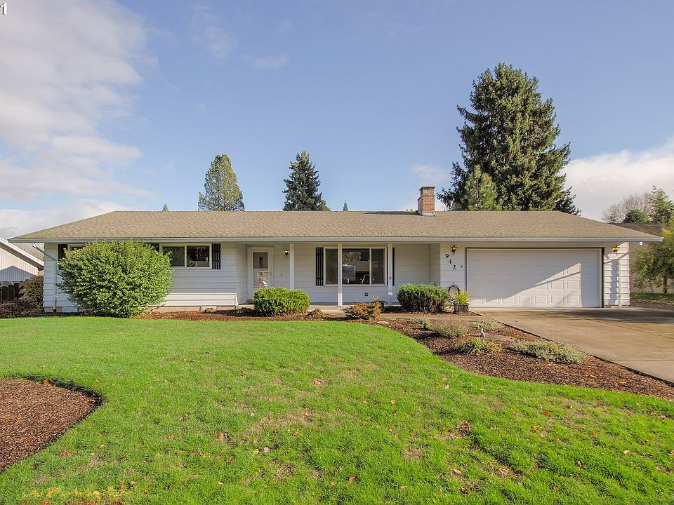 1st image of 942 NE 5th Dr