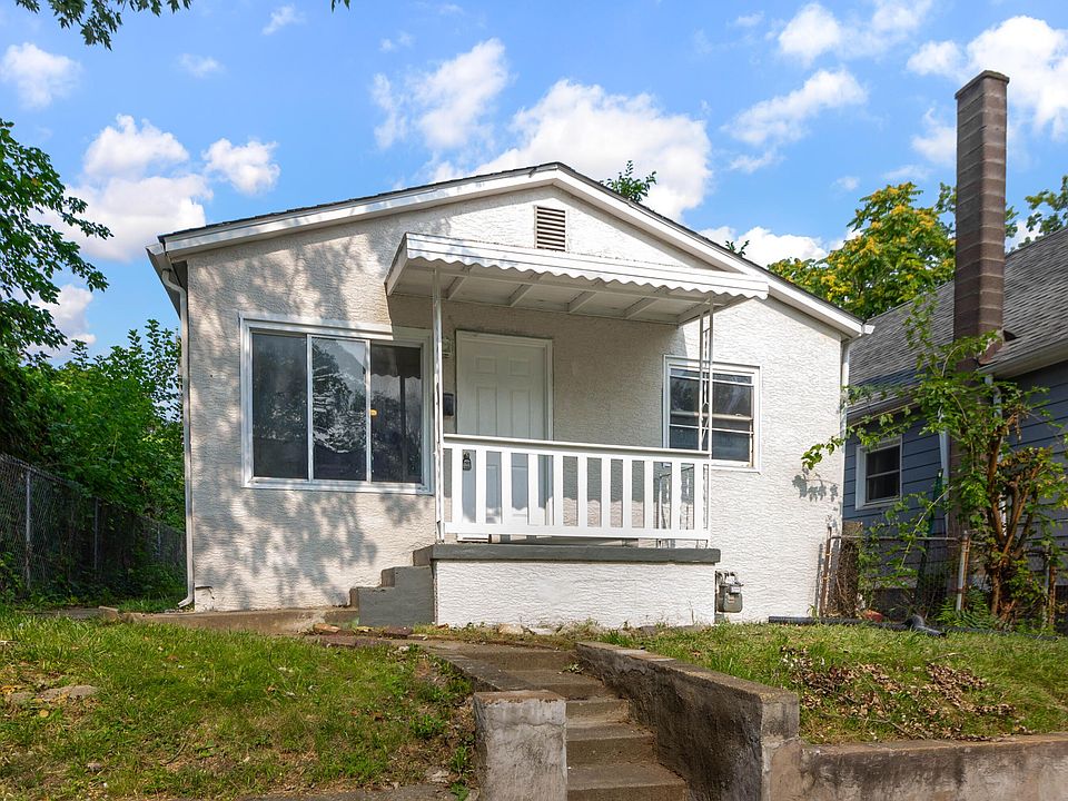 1st image of 865 Bassett Ave