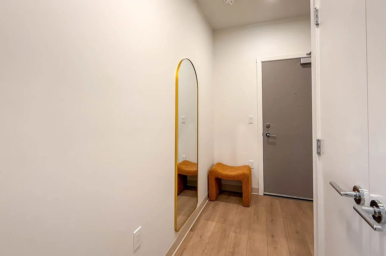 1 bed, 468 sqft, $3,850 — Photo 3