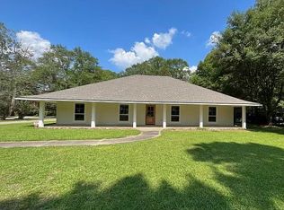 7324 Conestoga Dr, Greenwell Springs, LA 70739