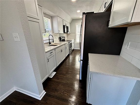 5th image of 3447 Kensington Ave