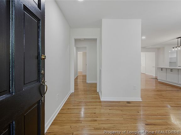 5th image of 2110 Harlee St