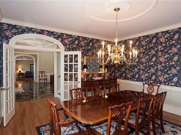 3rd image of 6940 Hunting Hollow Ln W