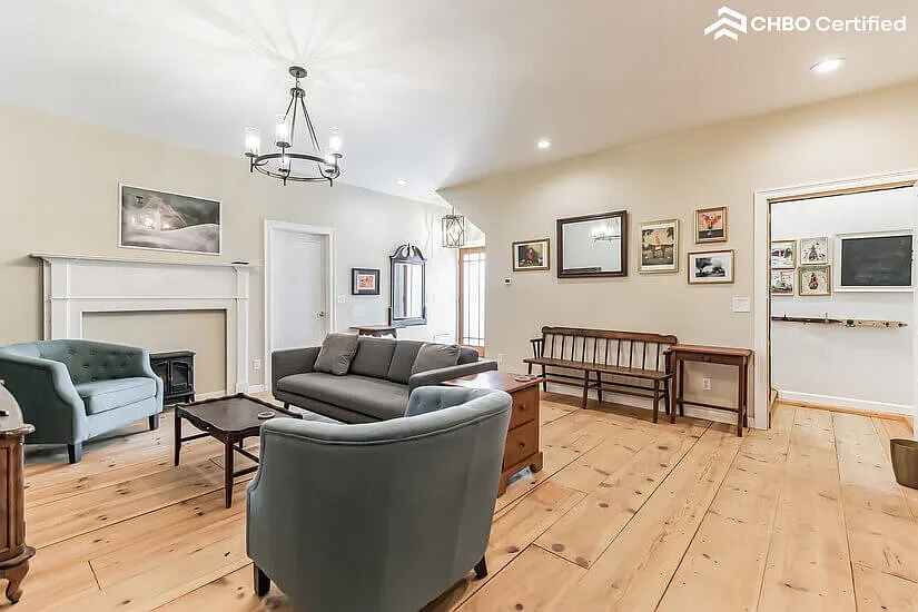 Guest House Barndominium — Photo 4