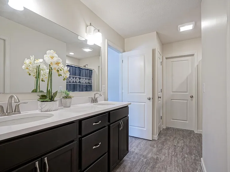 6319 Shale Crescent Dr — Photo 38