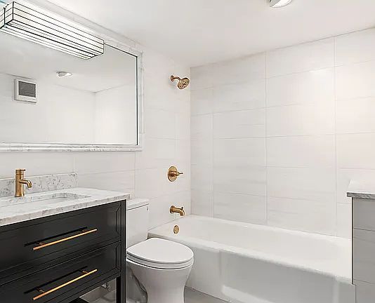 4th image of 51 E 10th St APT 9