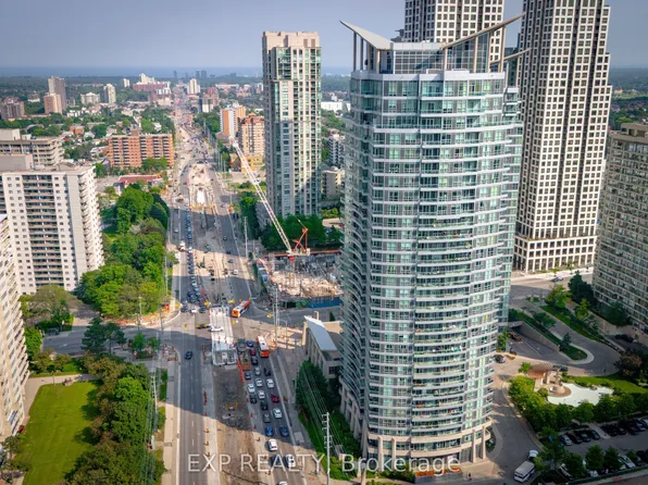 1 Elm Dr W, Mississauga, ON