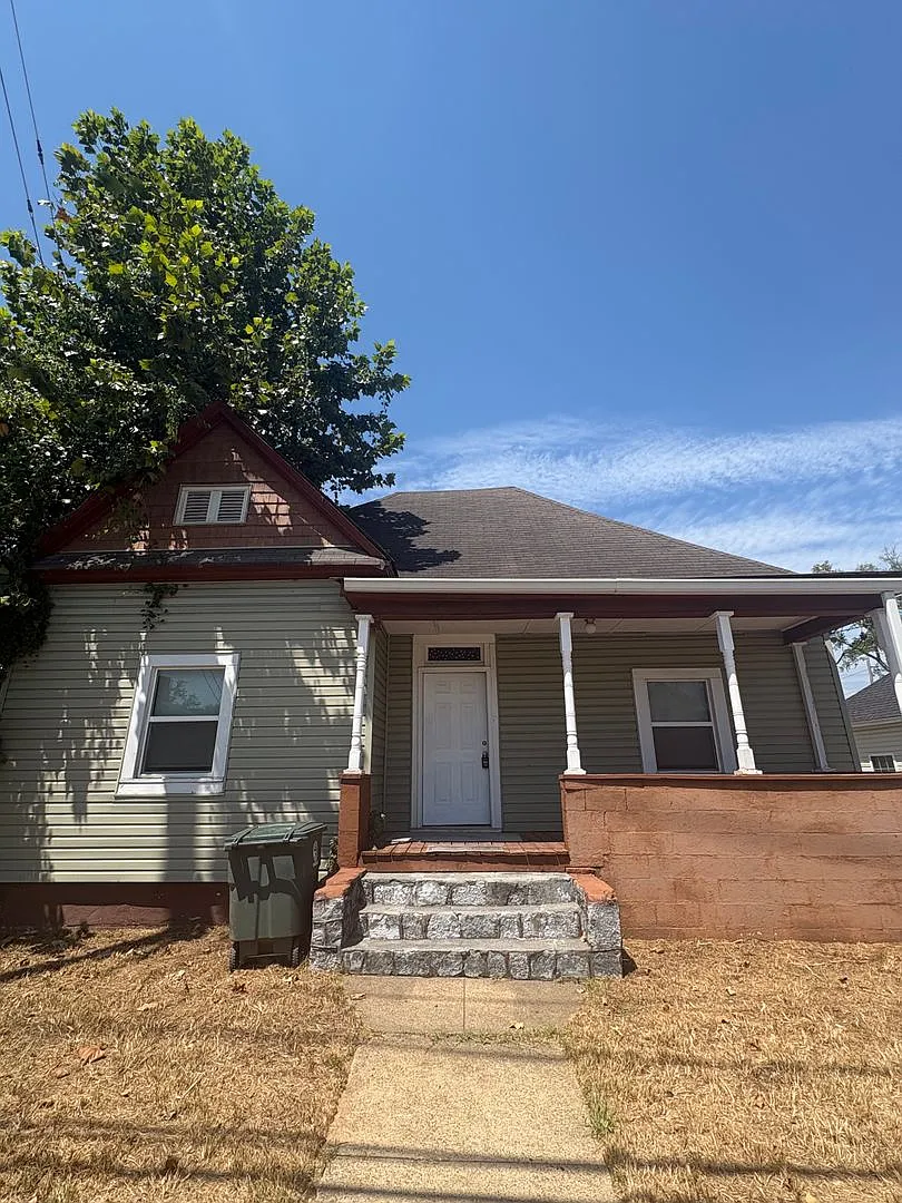 2 bedroom 1 Bath House — Photo 1