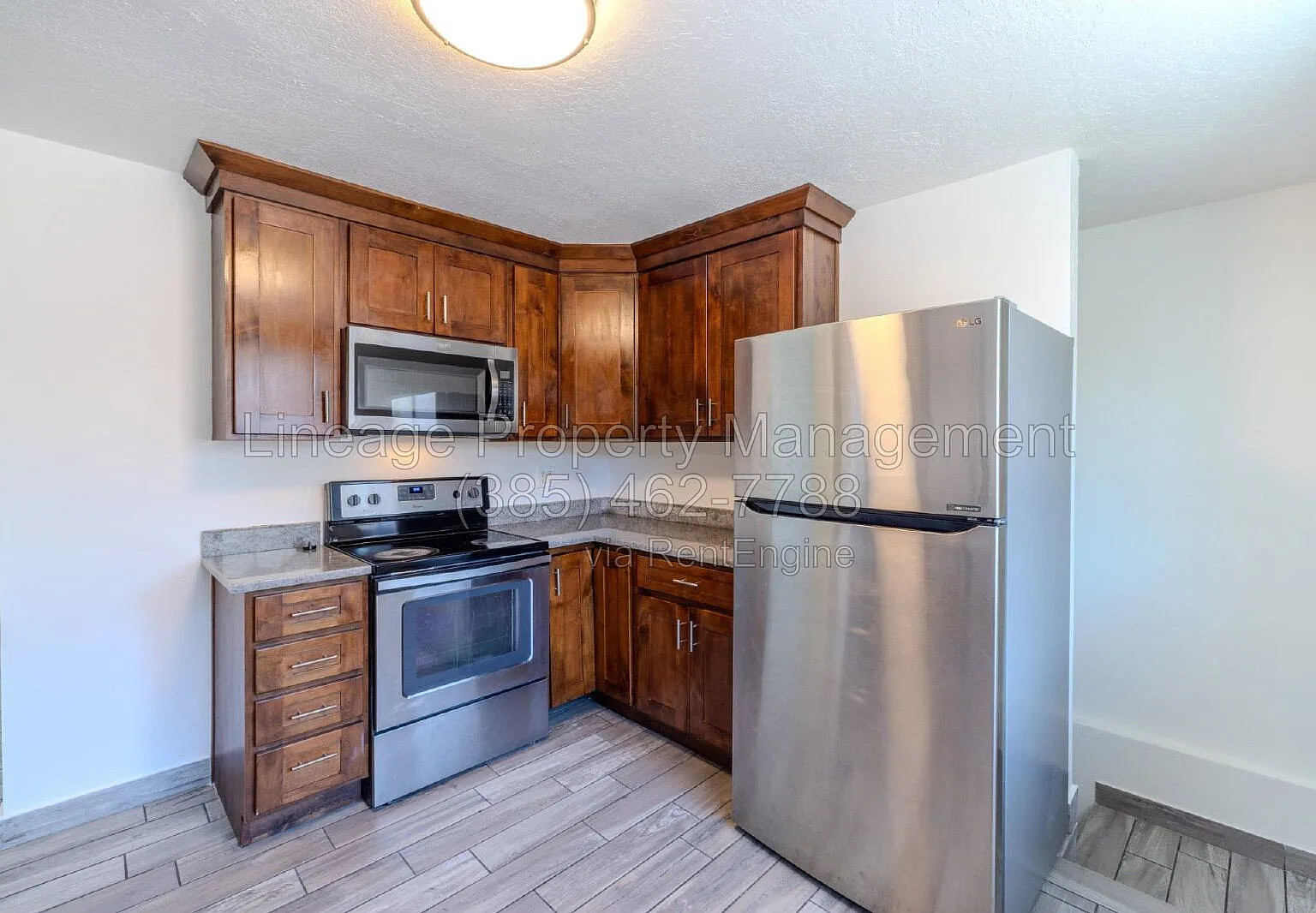 4 bed, 2.0 bath, 1600 sqft, $2,200 — Photo 4