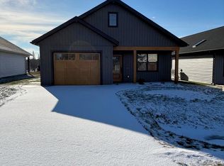 32 Reddin Hts, Stratford, PE C1B1Z3