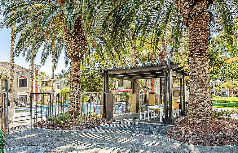 Bella Solara Apartment Homes — Photo 39