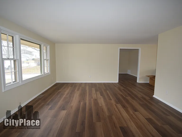1712 Arley Dr — Photo 7