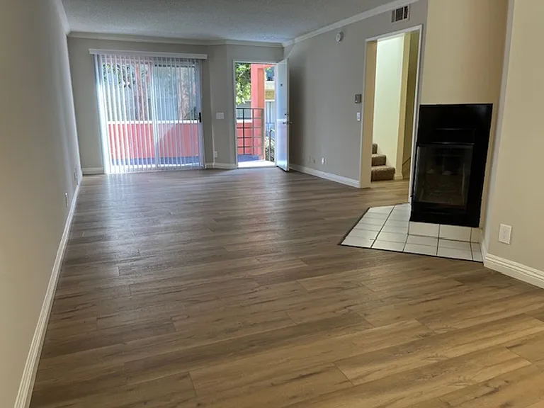 Valley Village So. Apartments — Photo 6