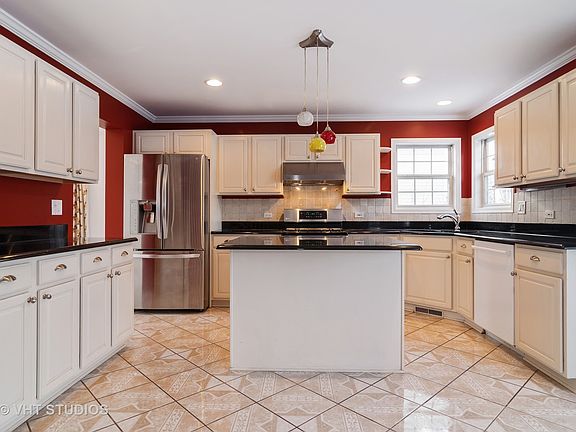 2nd image of 704 W Easton Ct