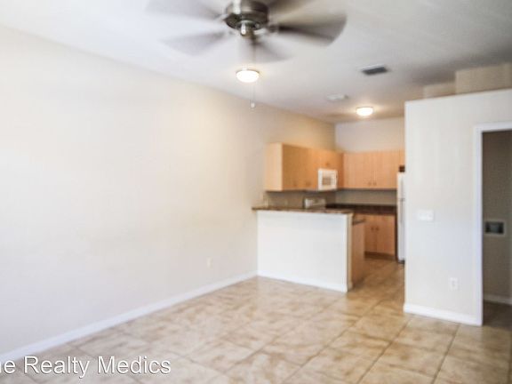 3rd image of 19101 Indian Creek Dr
