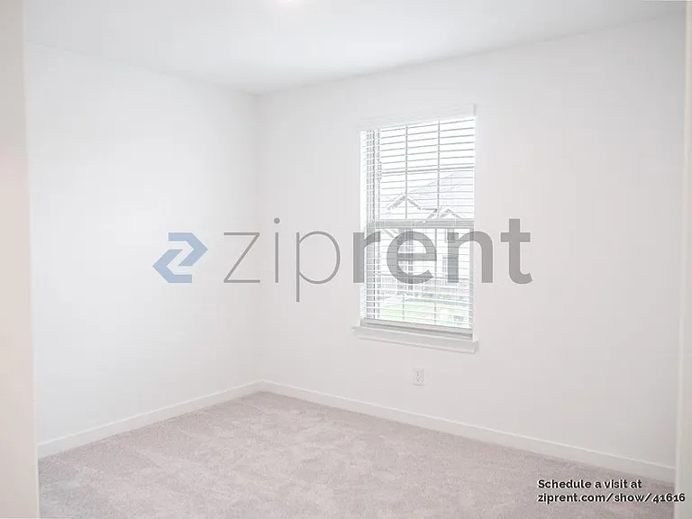 1436 Lady Bird Rd — Photo 23