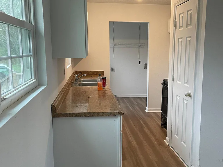 37 Coweta St — Photo 12