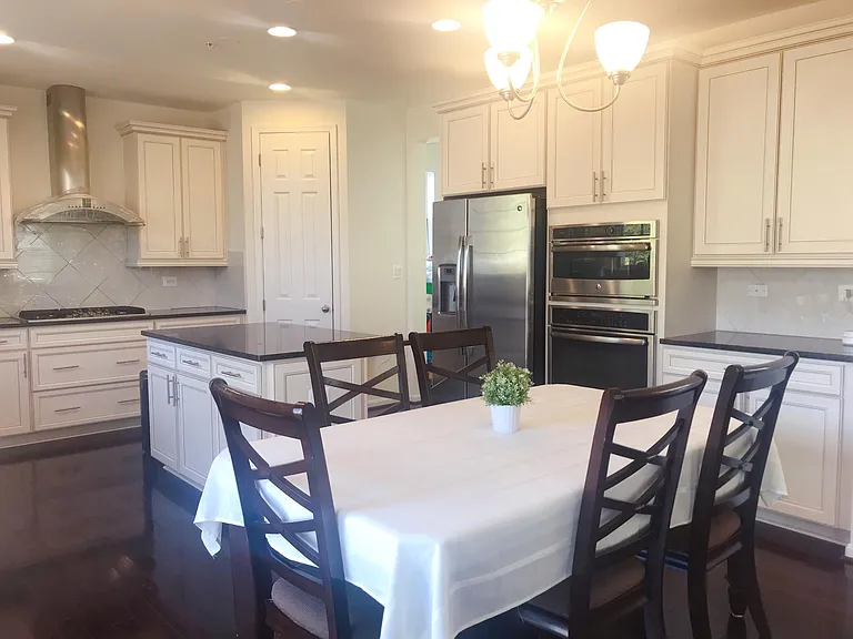 906 Saint Martins Loop — Photo 8