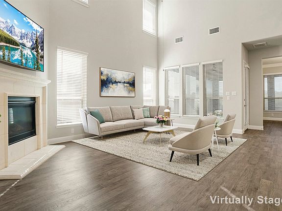 2nd image of 3456 Begonia Ln
