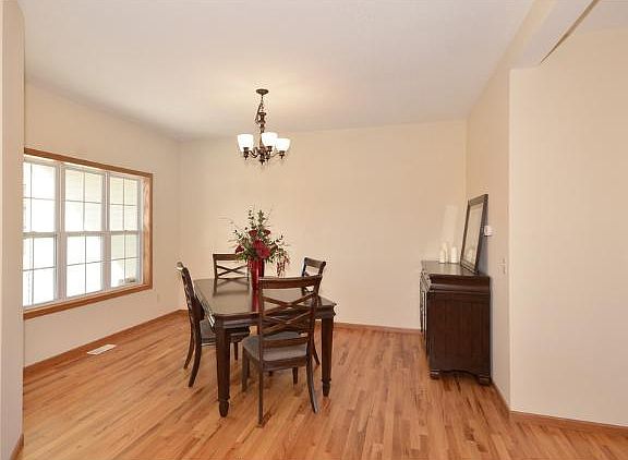 4th image of 10576 Noble Cir N