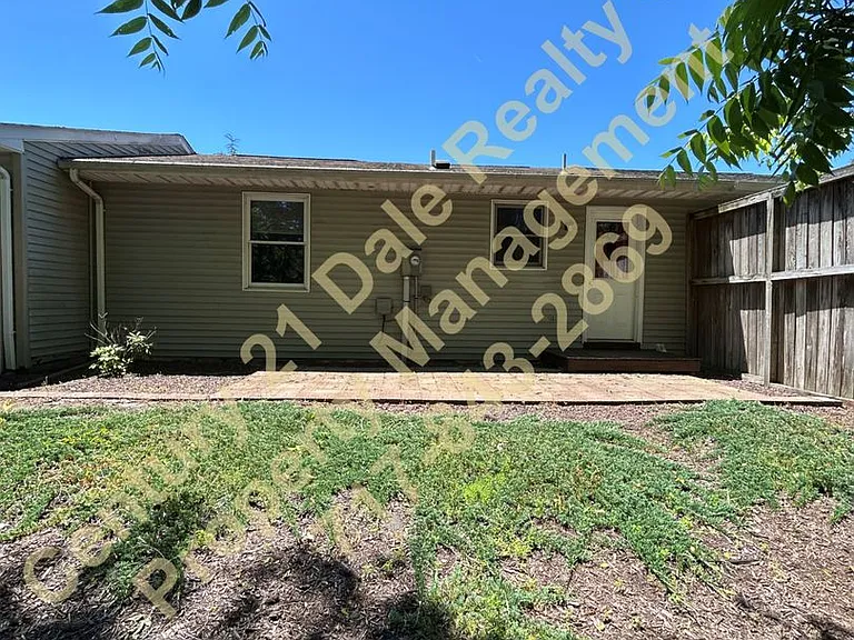 3812 Fox Chase Dr — Photo 14