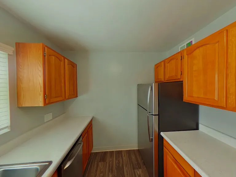 123 N El Camino — Photo 16