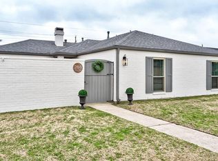 2841 Saba Ln, Port Neches, TX 77651