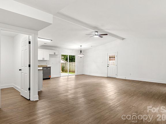 4th image of 9006 Trailhead Ct