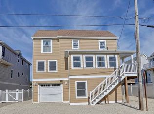 3 W Stanton Ave, Brant Beach, NJ 08008