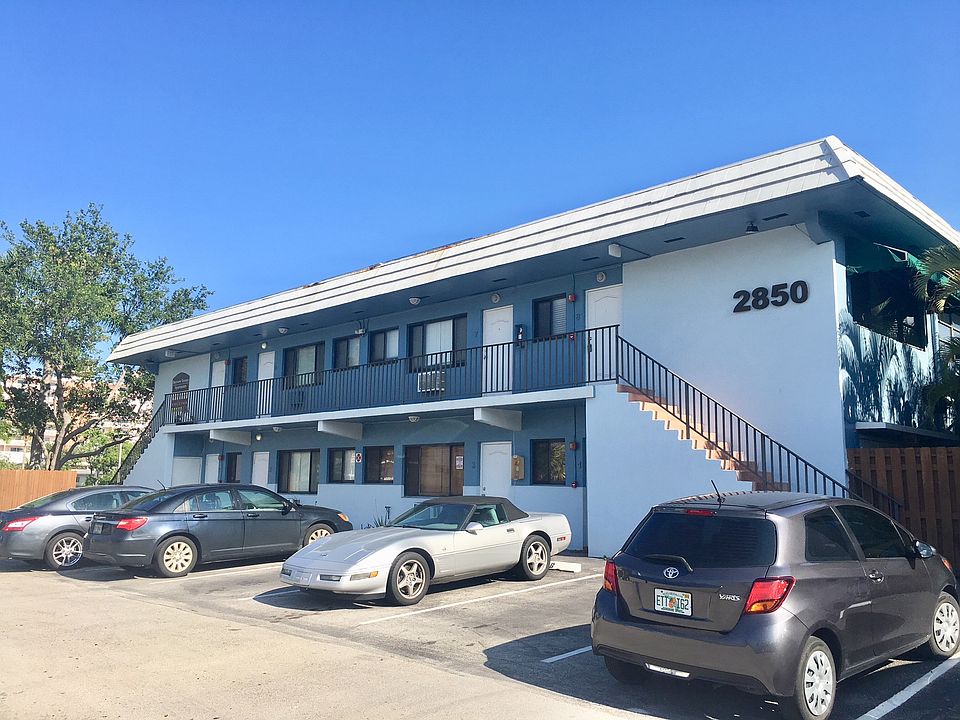 1st image of 2850 NE 30th Pl APT 8