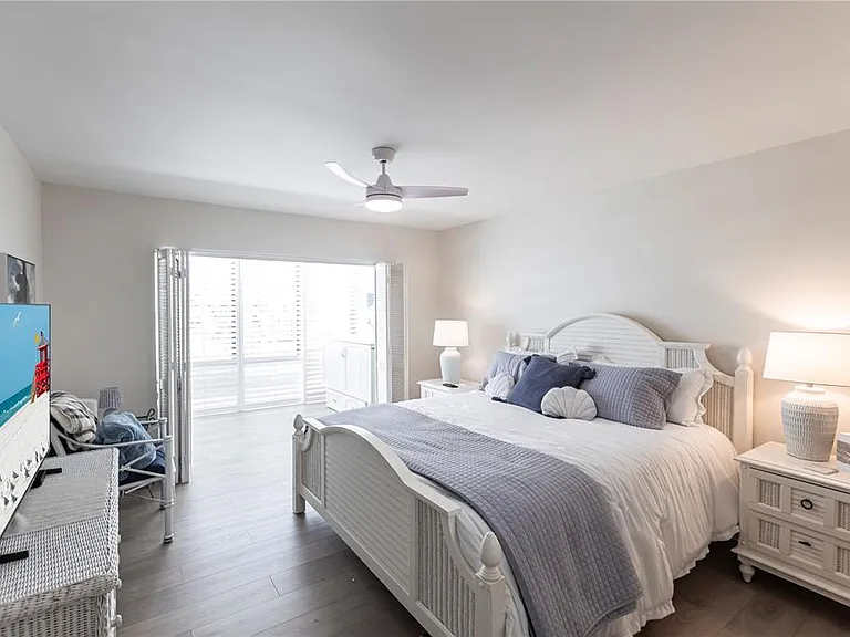 1055 W Peppertree Dr #106AA — Photo 8