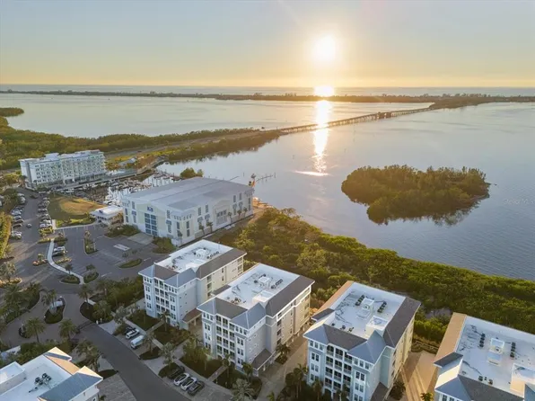 392 Aruba Cir Unit 403, Bradenton, FL 34209