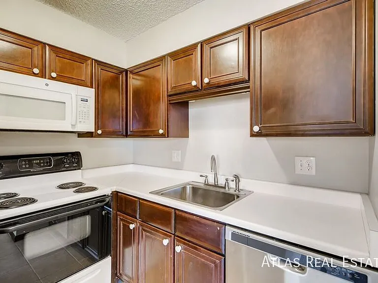 498 W Powers Ave #202 — Photo 1
