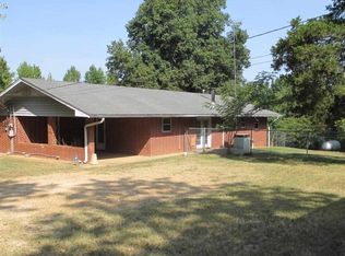 69 Lee Dr, Star City, AR 71667