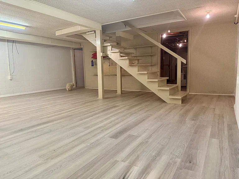 503 Hessel Blvd — Photo 77