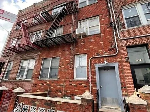 1424 71st St #6, Brooklyn, NY 11228