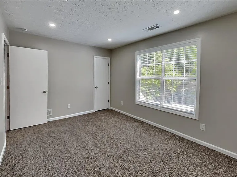 620 Gregory Manor Dr SW — Photo 14