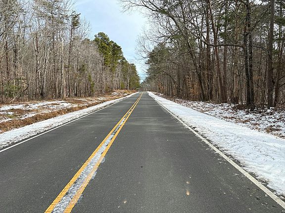 4th image of 642 Enon Rd