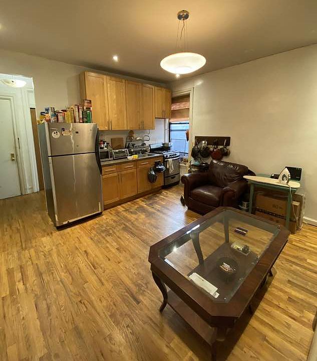 2nd image of 51 Macdonough St #2