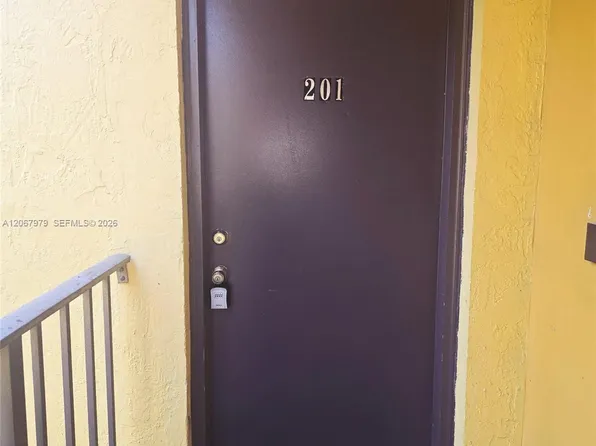 580 NW 114th Ave APT 201, Sweetwater, FL 33172