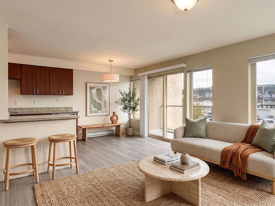 1st image of 2525 Minor Ave E #301