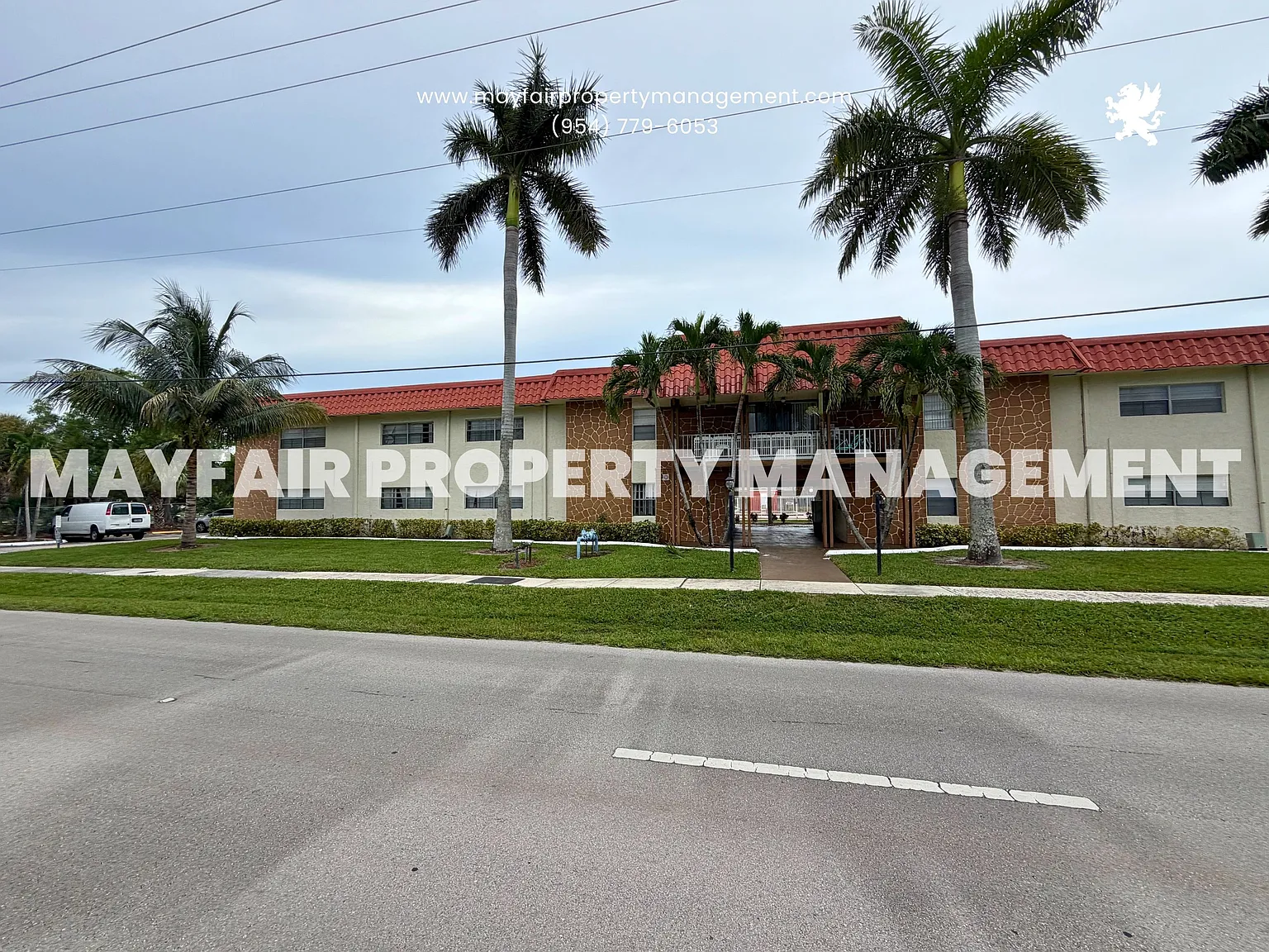 Tahiti Apartments — Photo 3