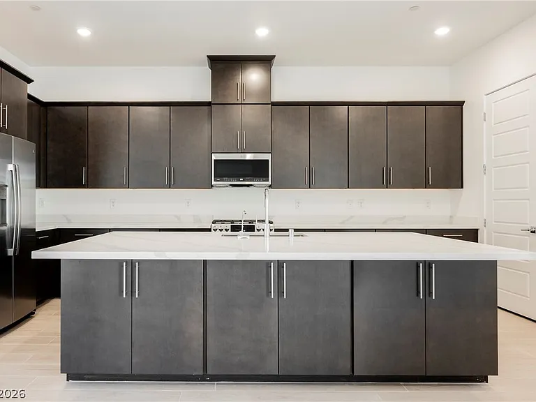 116 Skylar Village Ave — Photo 3