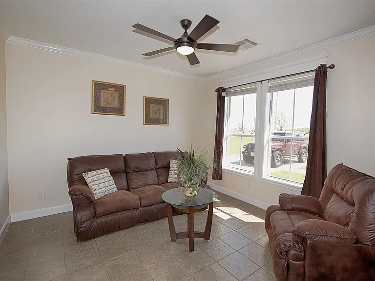 5722 Delany Rd — Photo 8