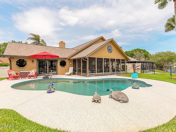 2nd image of 111 White Ibis Ct